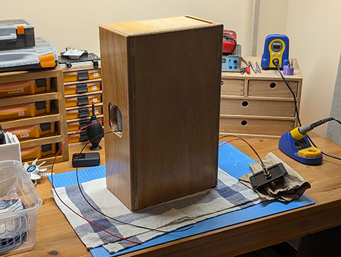 Varnished, hooking up binding posts